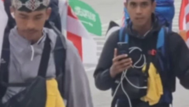 Fenomena Jalan Kaki ke Mekah: Warganet Endus Kejanggalan, 'Ngemis Online Model Baru'?