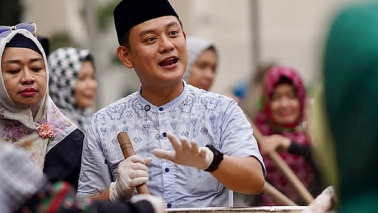 Dibimbing Ustadz Derry, Bobon Santoso Masuk Islam
